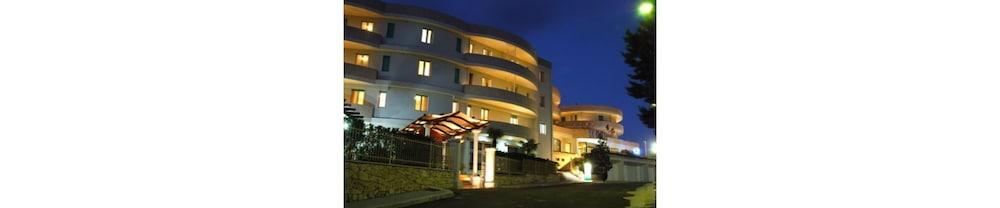 Hotel Lo Smeraldo Cisternino Zewnętrze zdjęcie