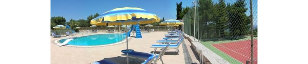 Hotel Lo Smeraldo Cisternino Zewnętrze zdjęcie